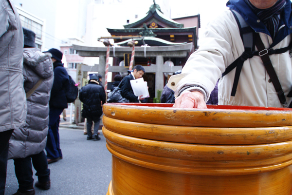 寳田恵比寿神社前では東京べったら漬が大好評。