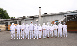 冷凍・チルド・常温の三温度を24時間体制で稼働